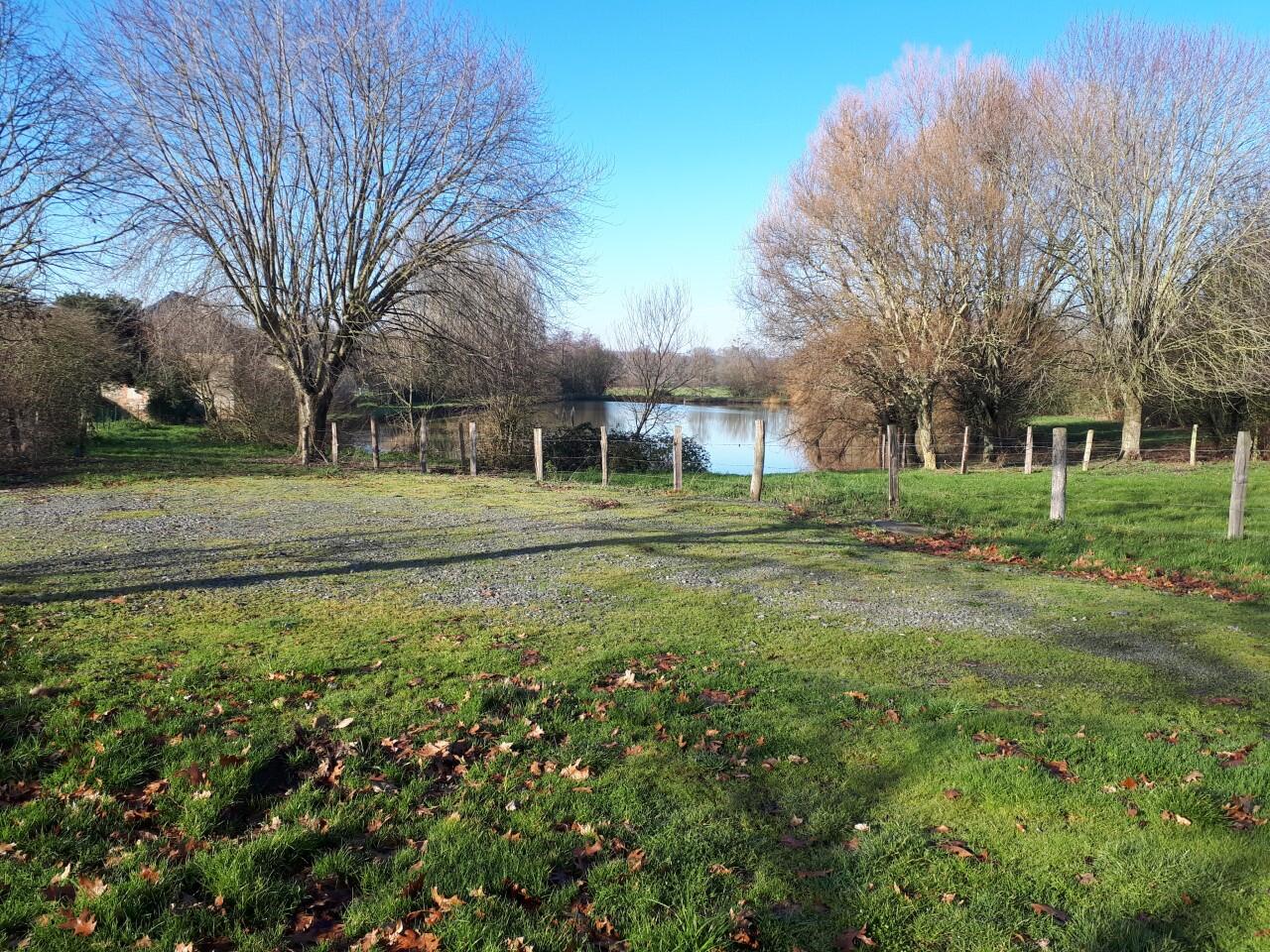 Aire Camping La Jaluère
