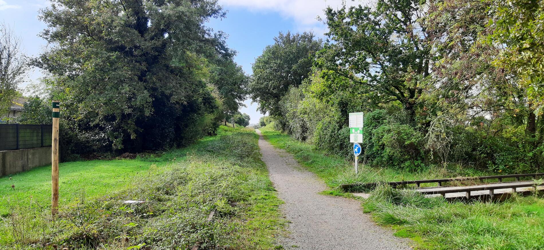 De l'Avenac à la Motte_Montoir_voie ferrée parc aventurier