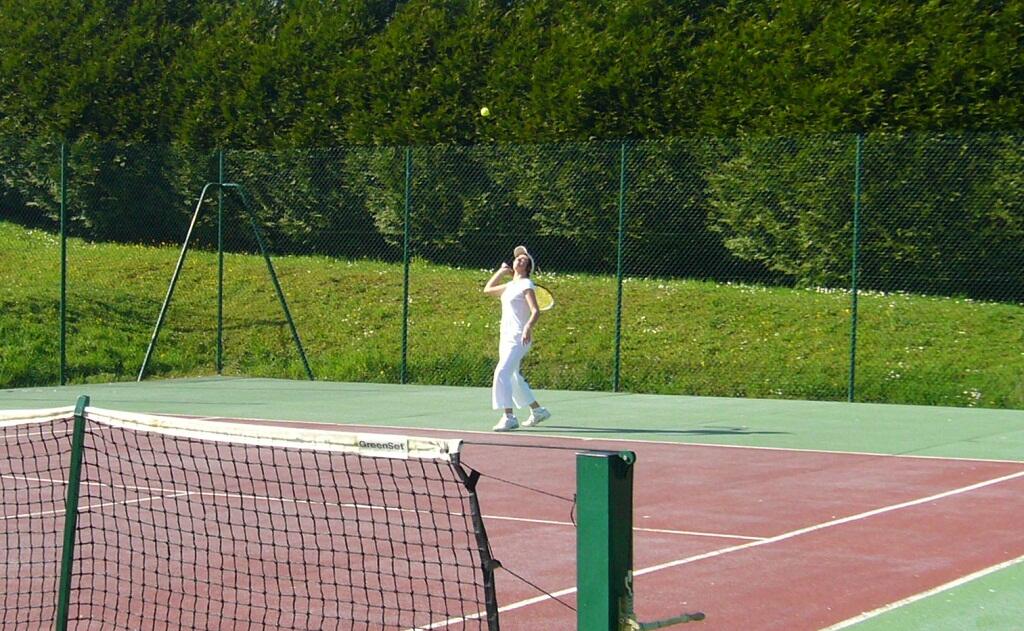 LOI72-Tennis-1-2