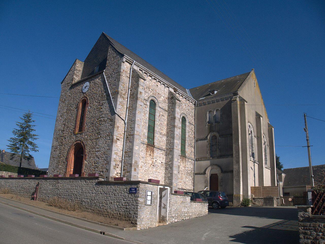 PCU53-Voutré_église_vue_de_l'extérieur