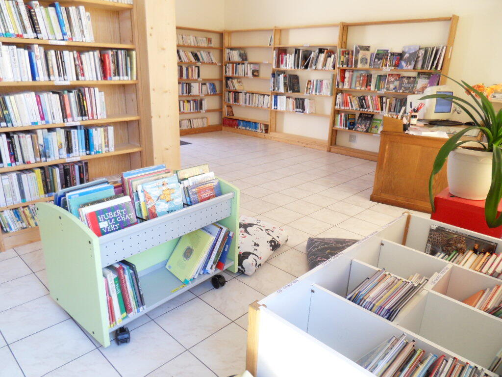 BIBLIOTHÈQUE-SAINT DENIS DU PAYRÉ