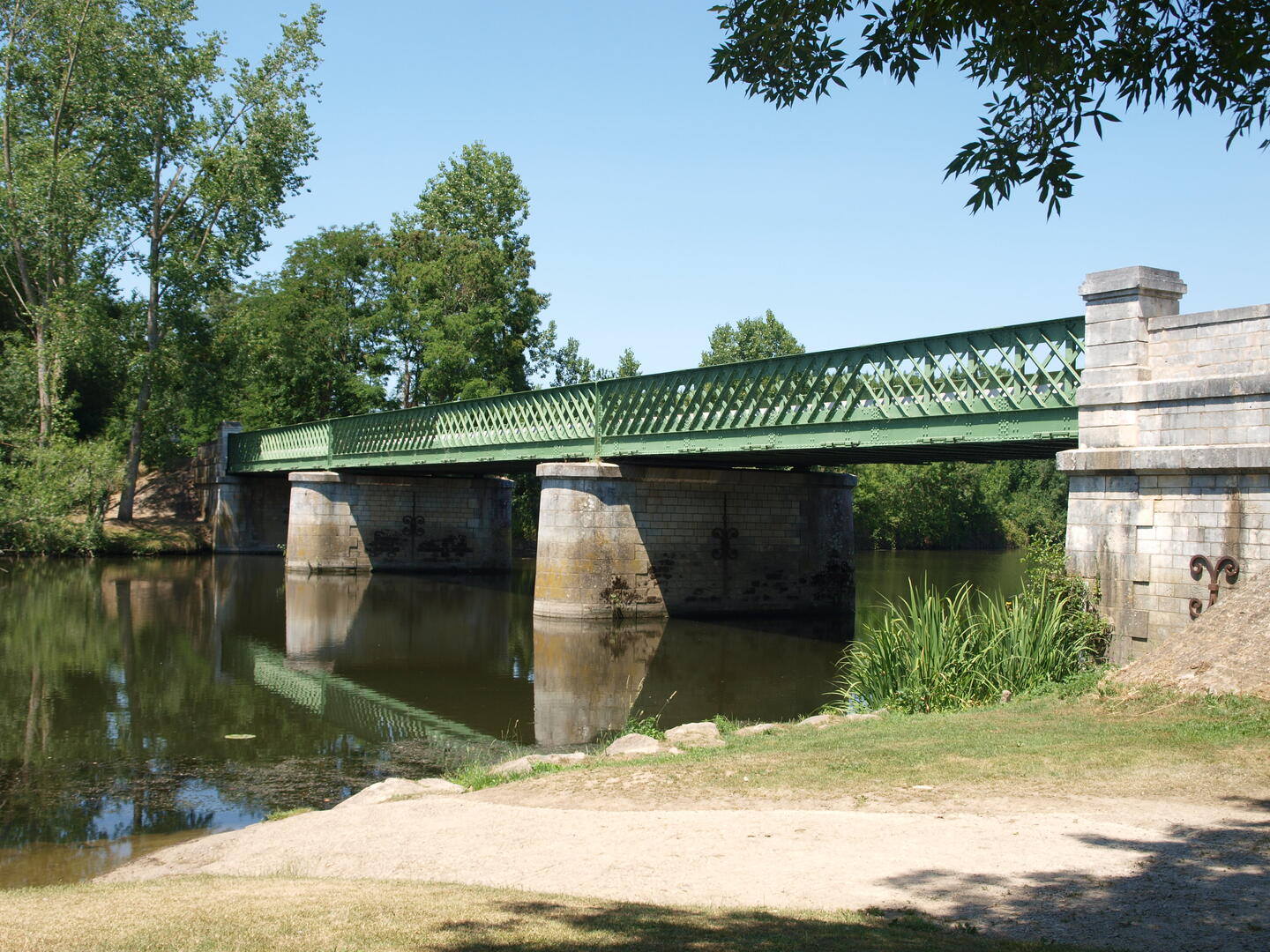 Cyclable Entre plaine et marais-PEAULT-Photo Pont Eiffel