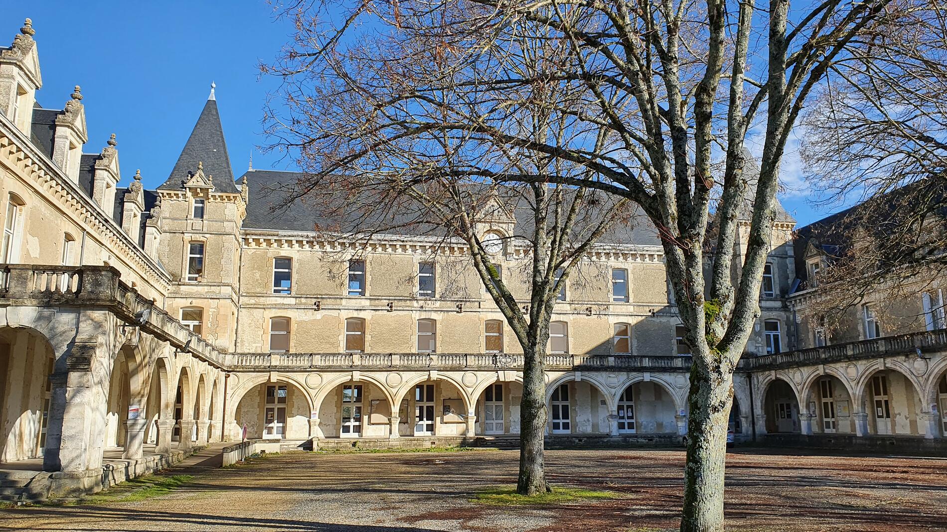 Ancien Collège Viète FLC