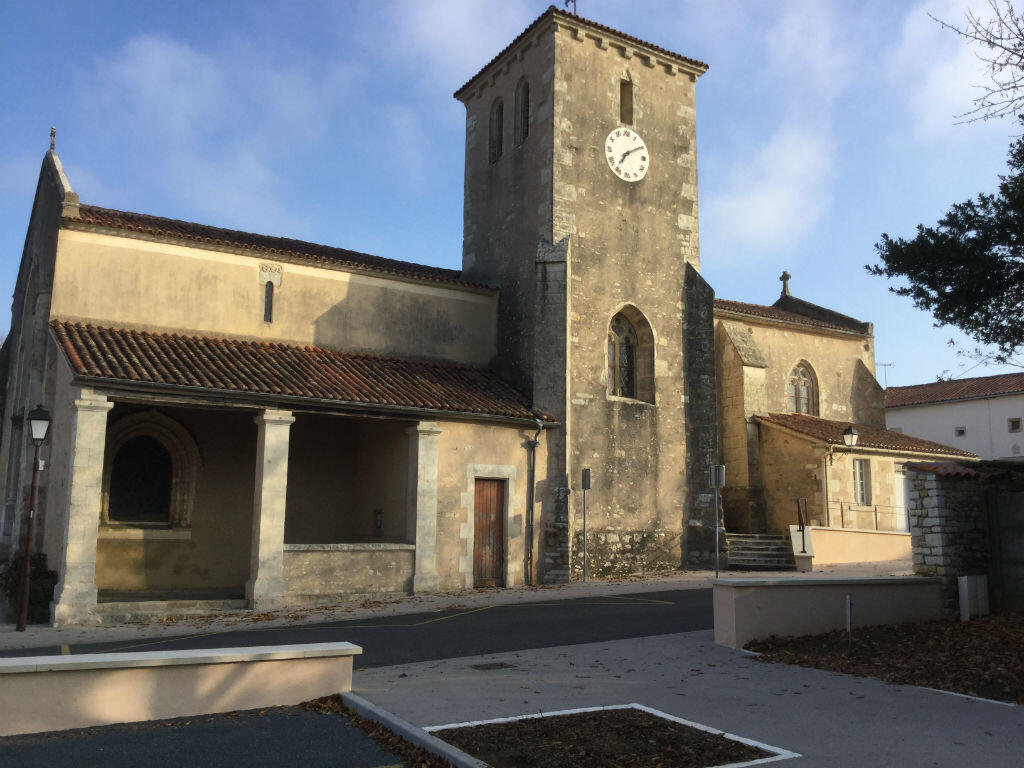 sentier-les 5 chênes-La Caillère St-Hilaire-Photo église Saint Hilaire du bois