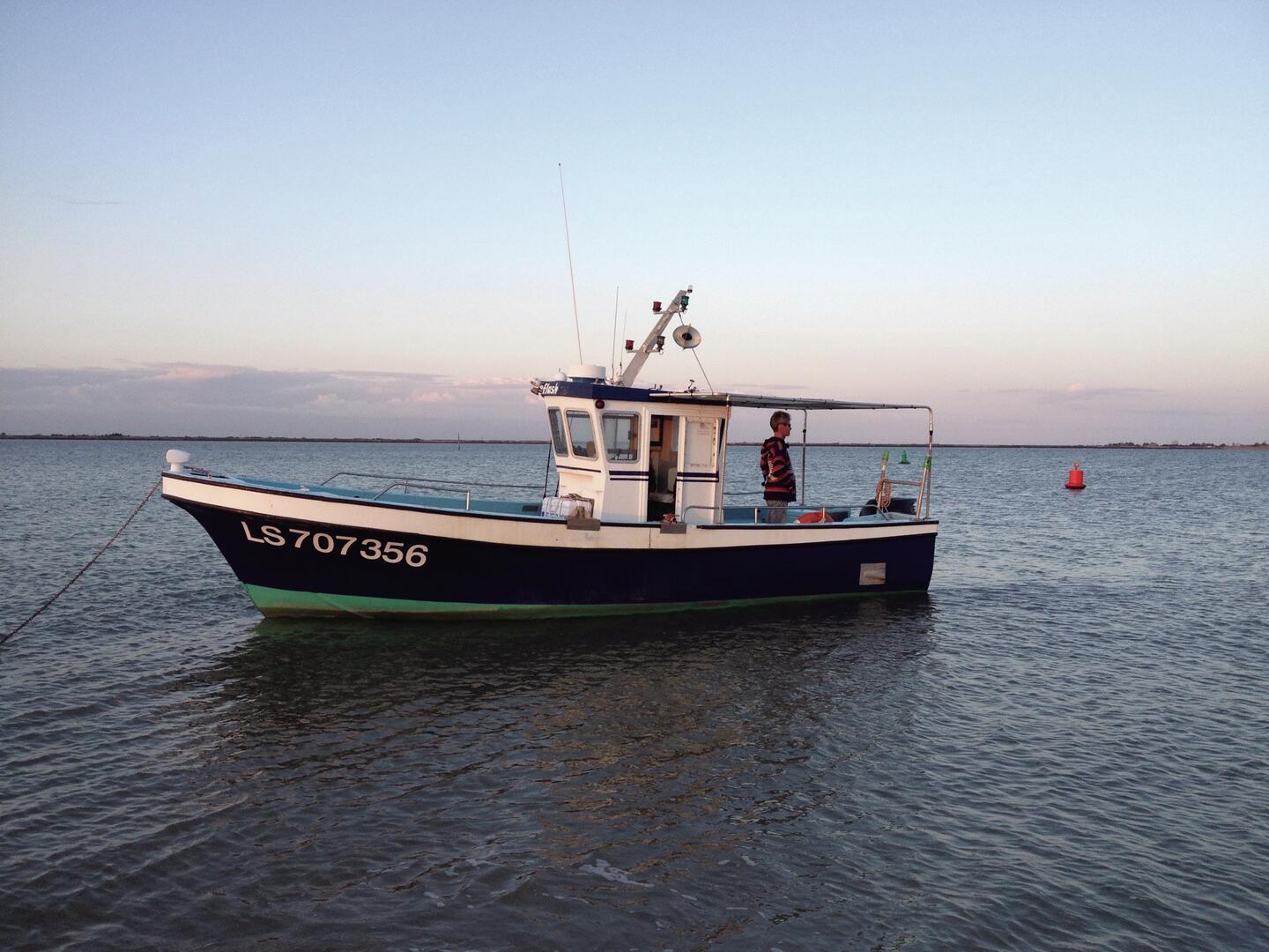 BATEAU DE PÊCHE "LE FLASH"-L'AIGUILLON-LA-PRESQU'ILE