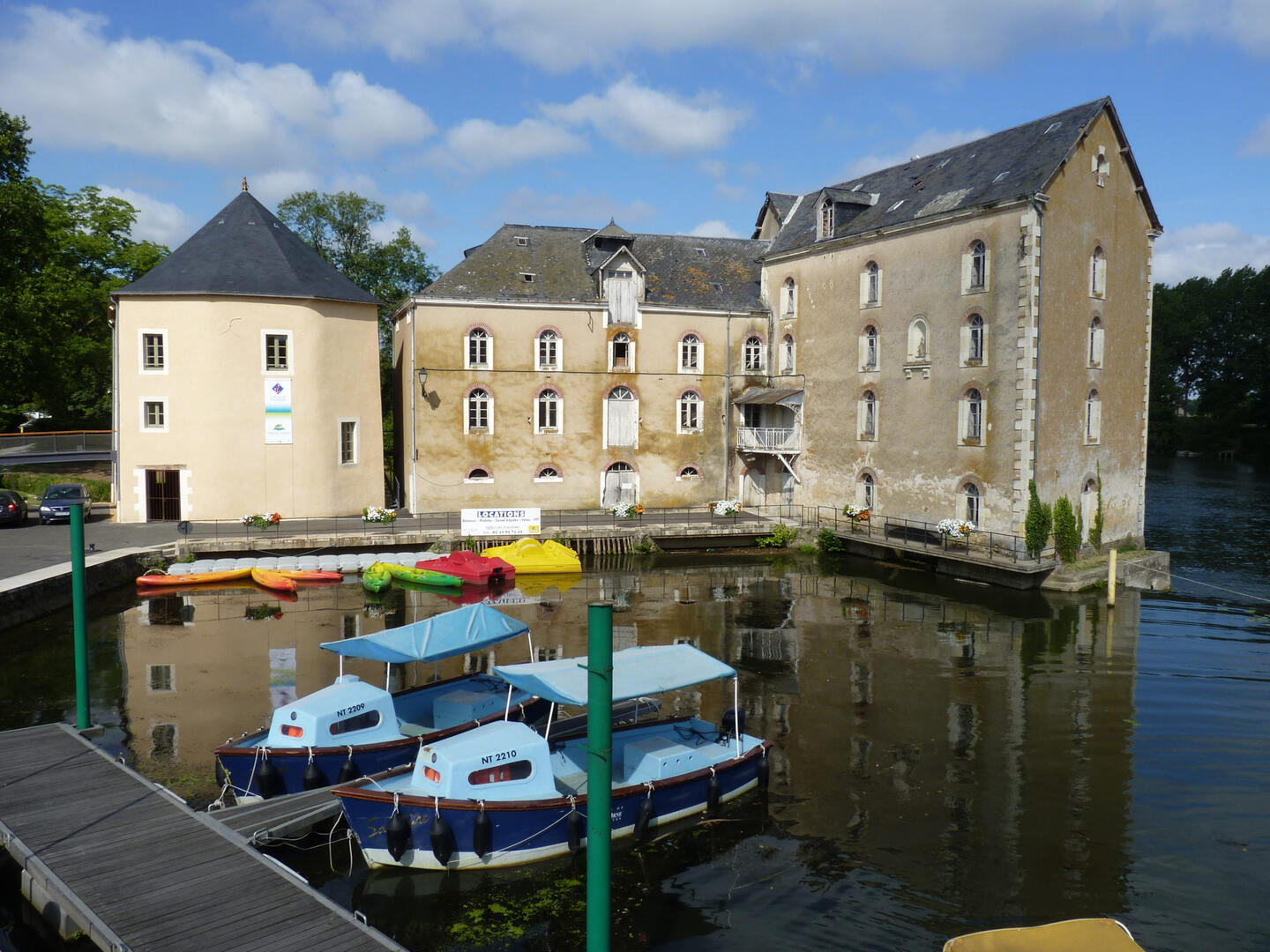 location-bateau-electrique-malicorne-sarthe