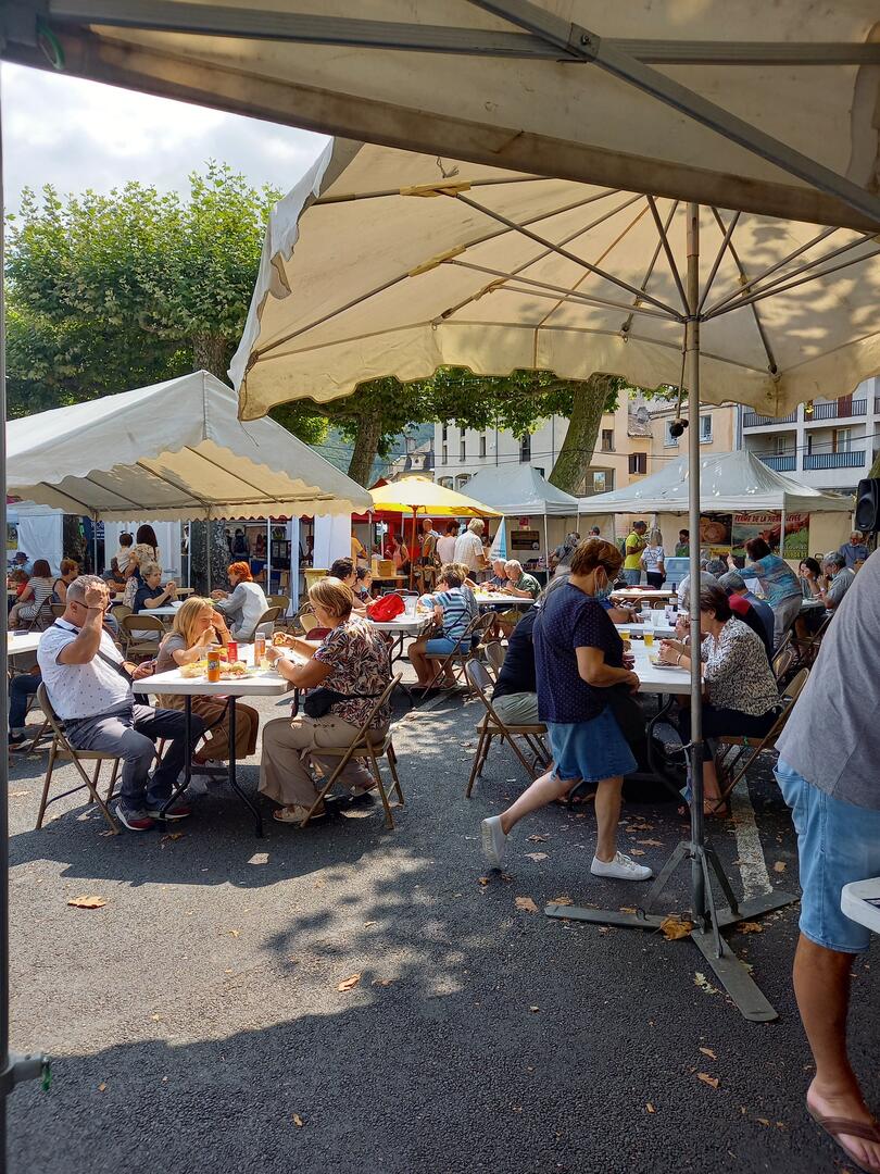 Salon vin et saveurs St Céré 1