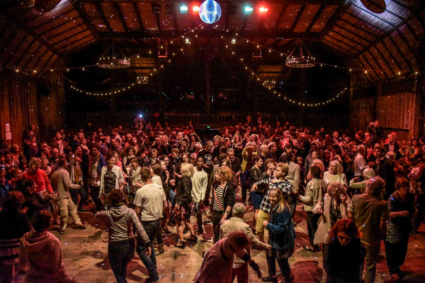 Bal littéraire@theatredupeuple