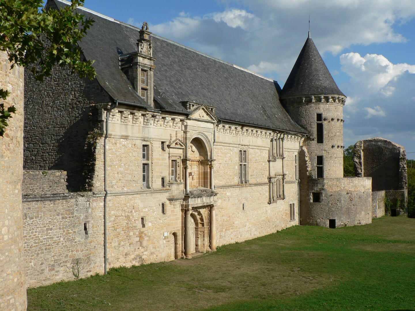 Château_dAssier_-_20050819