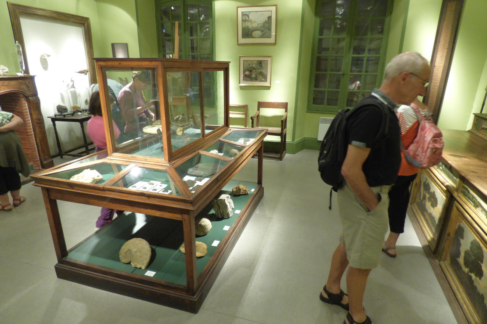 Les salons de l'ancien collège-séminaire du Puy et le Musée d'Histoire de Figeac
