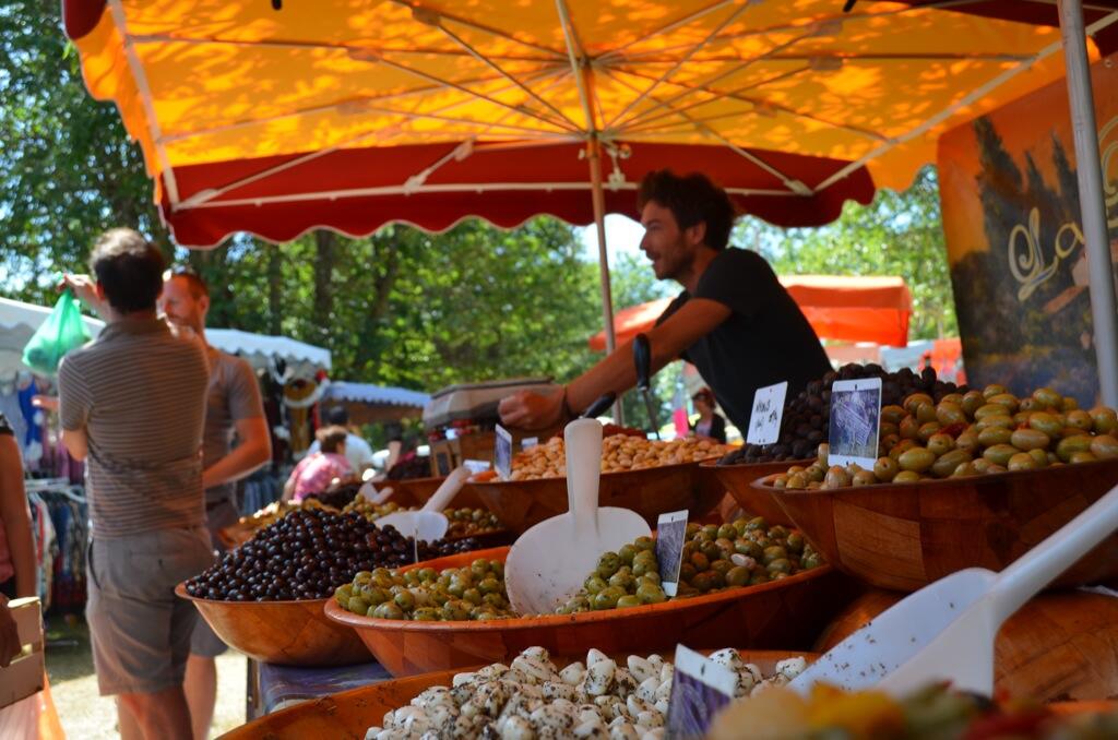 Foire de Caminel - les olives