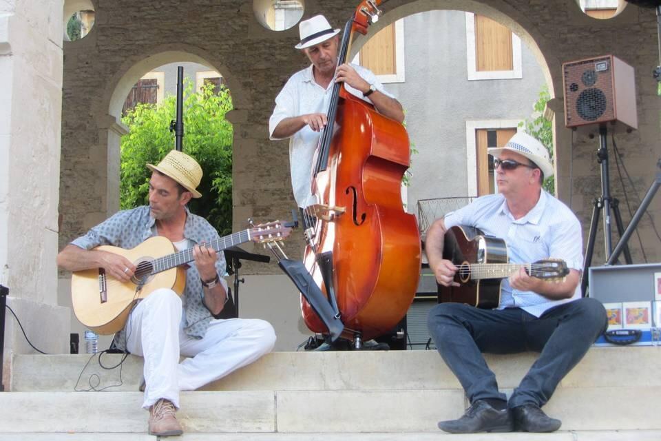 Trio Swing Guitar2
