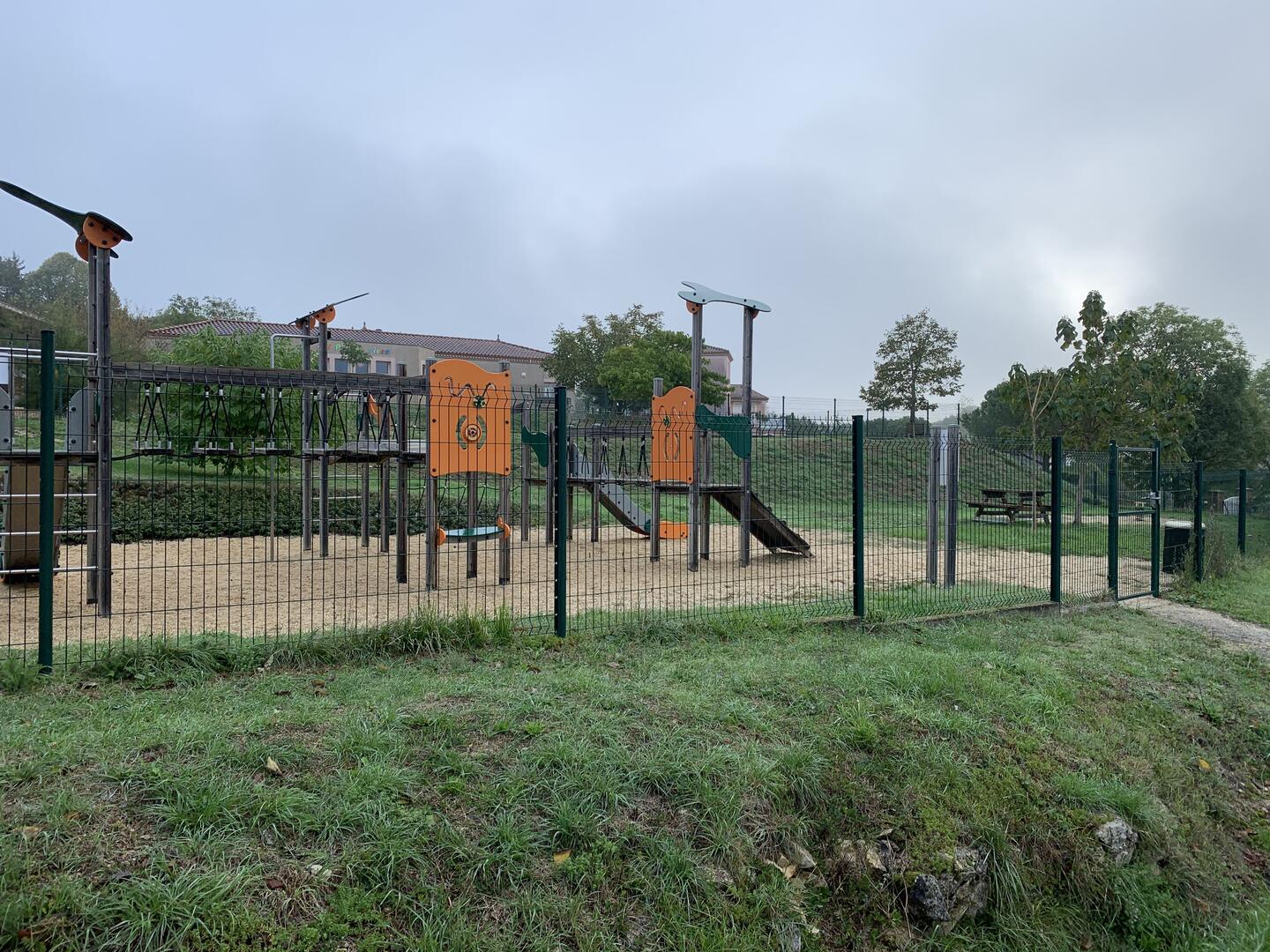 aire PN St Pierre Lafeuille