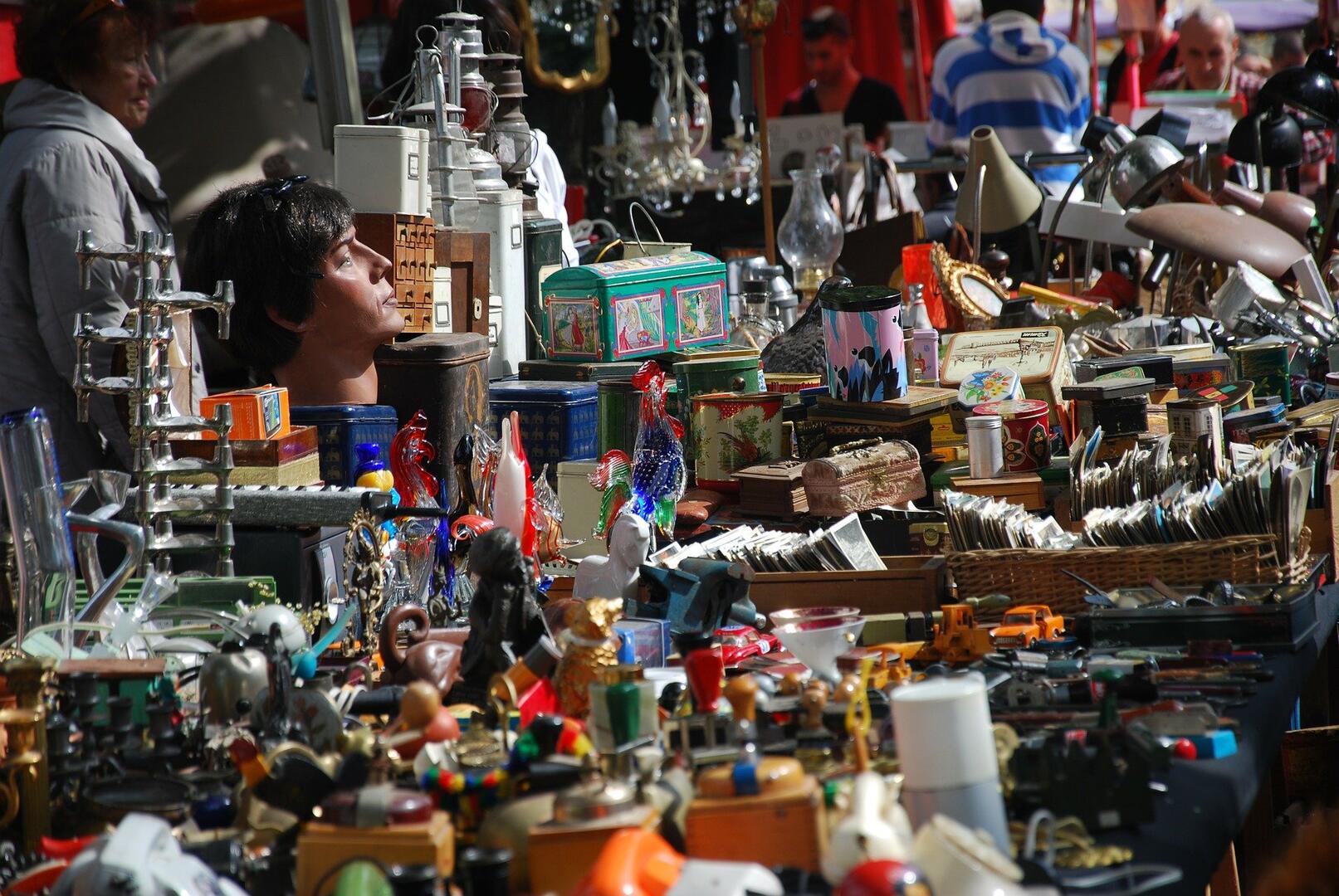 flea-market-270566_1920