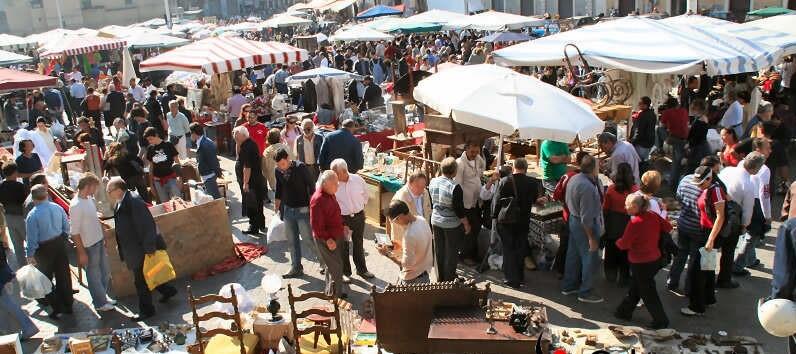 Brocante et vide grenier