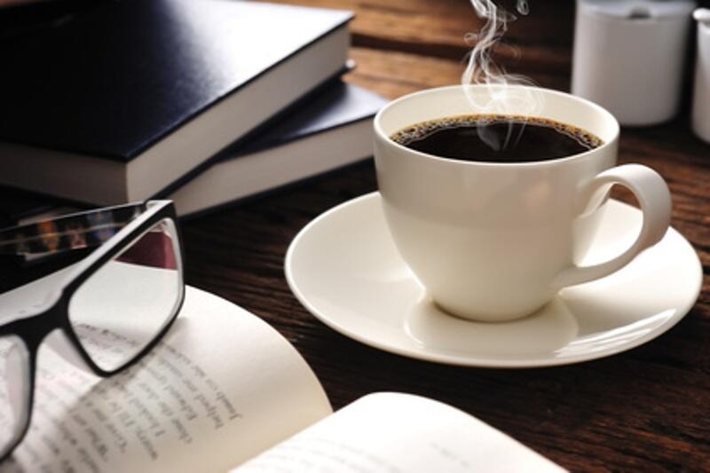 une-oeuvre-un-café-chalons-cloitre