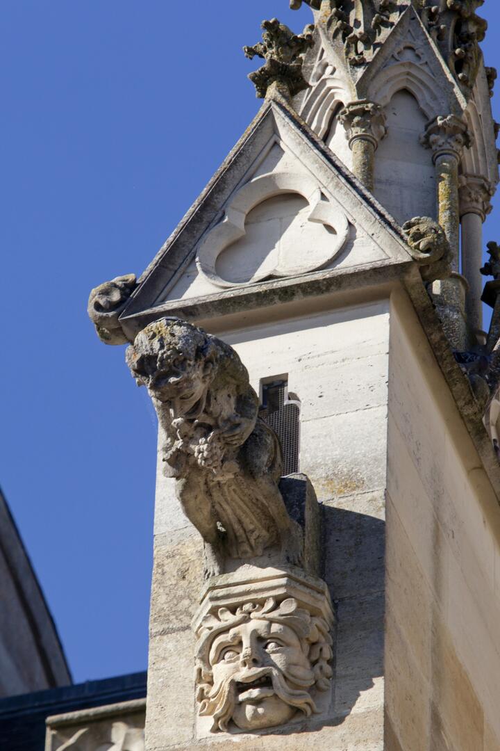 cathedrale-saint-etienne-chalons-gargouille-homme