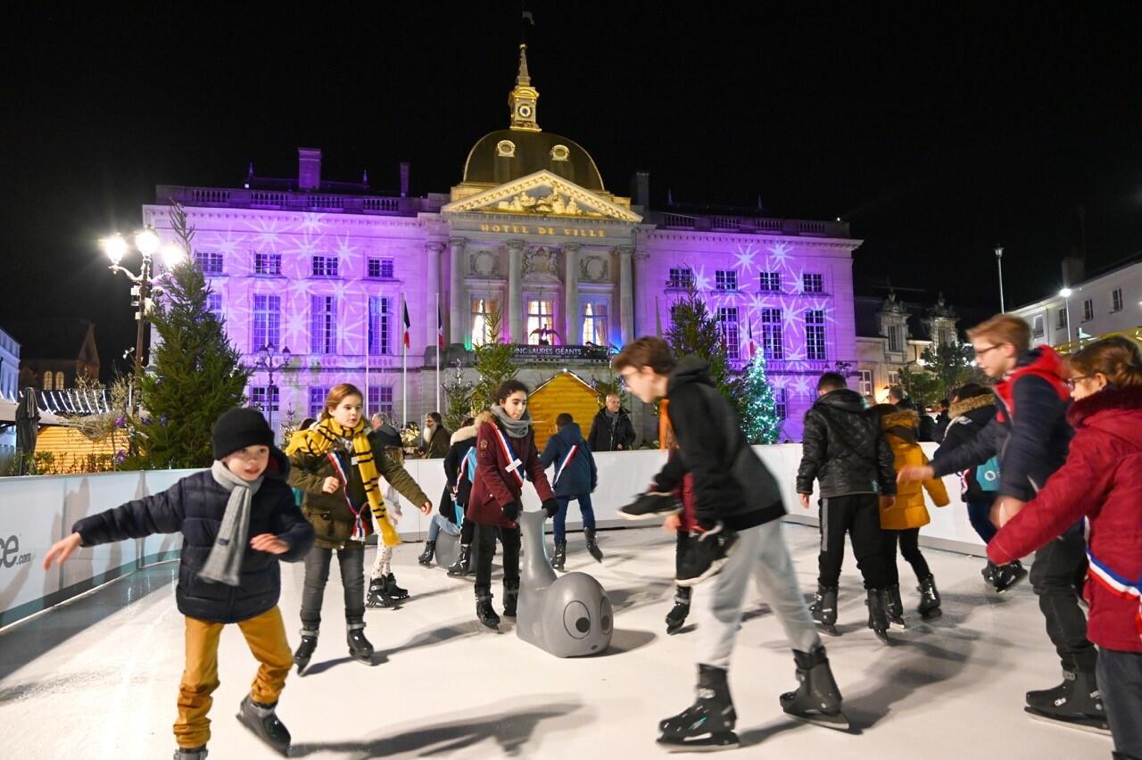 patinoire-marche-de-noel-chalons