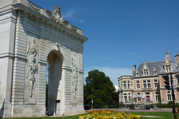 porte-sainte-croix--champagne-3576a
