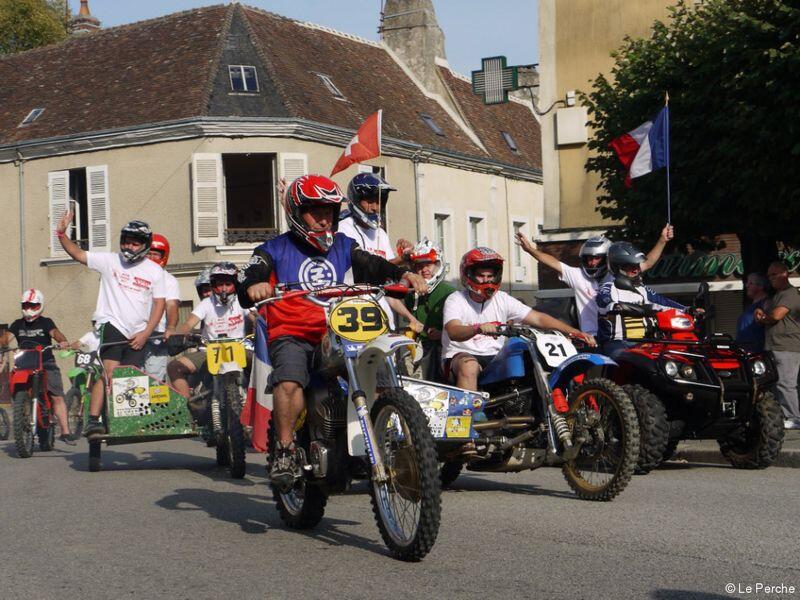 Motos defilé_800