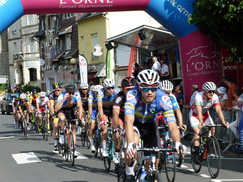 Bagnoles-cyclisme-Tour-Orne
