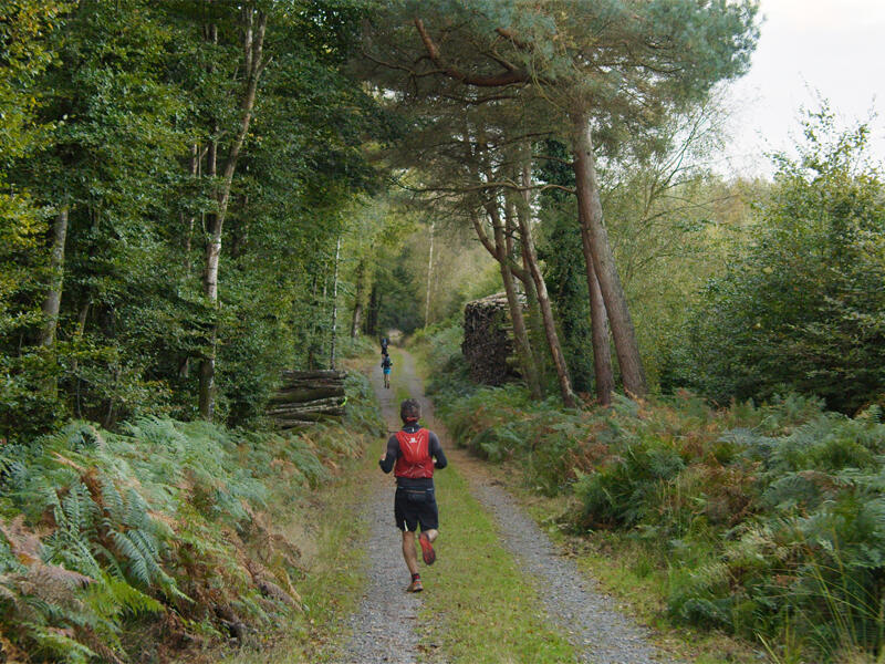 bagnoles-orne-normandie-trail-course-coureur-traileur