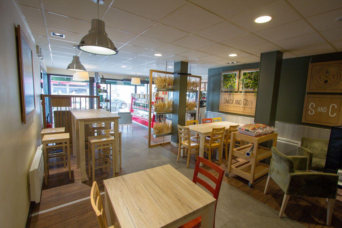 granville-snack-and-cosy-1