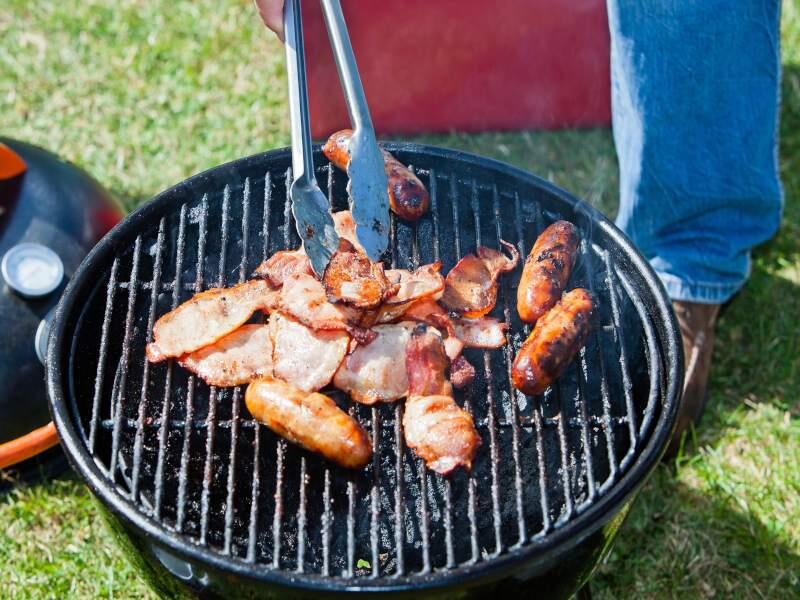 luxstorm-bbq-1832473_1920-compressed