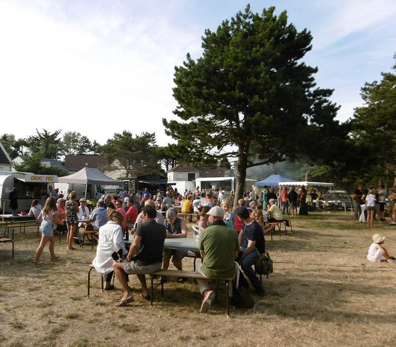 marché estival coudeville