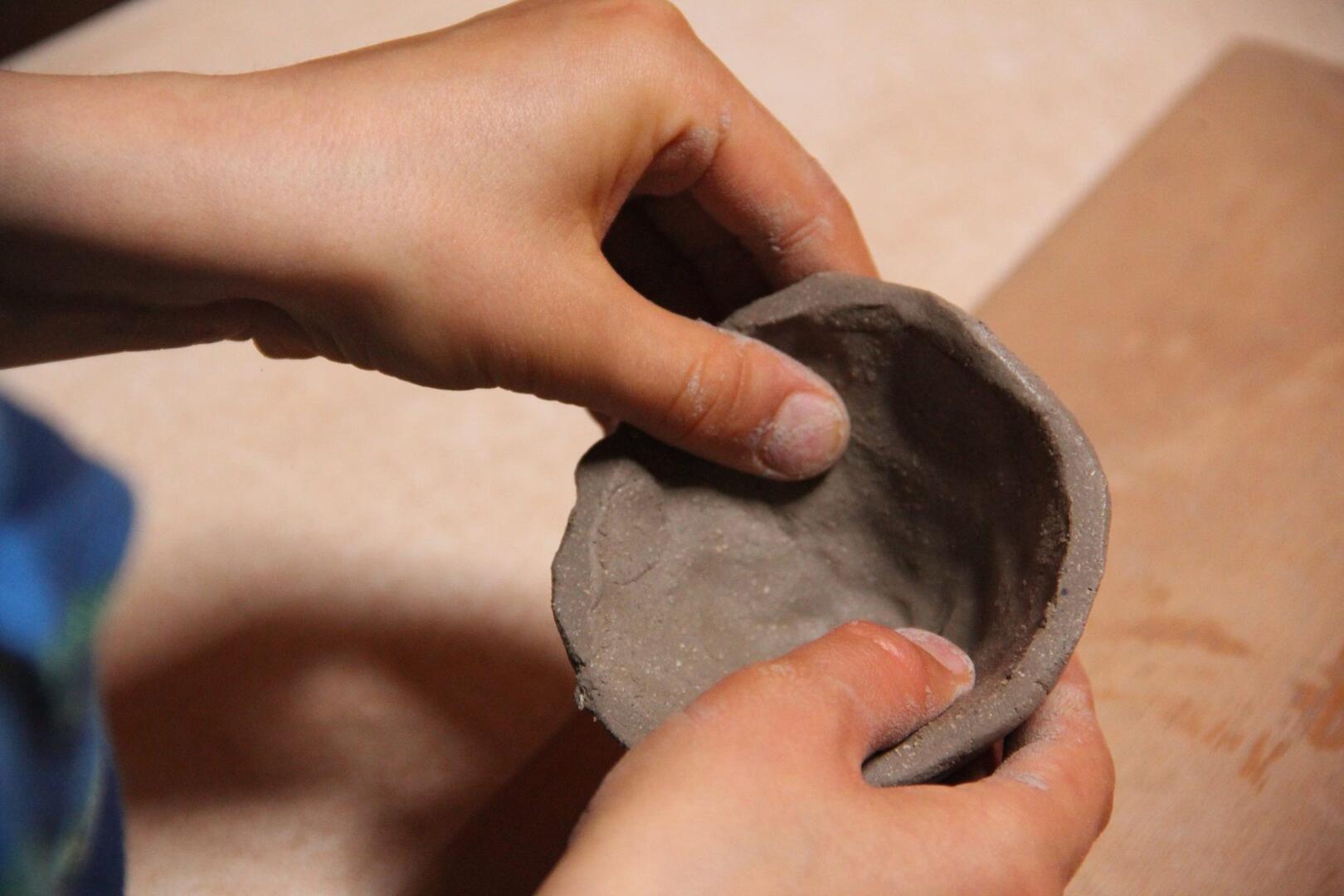 "La main à la pâte"