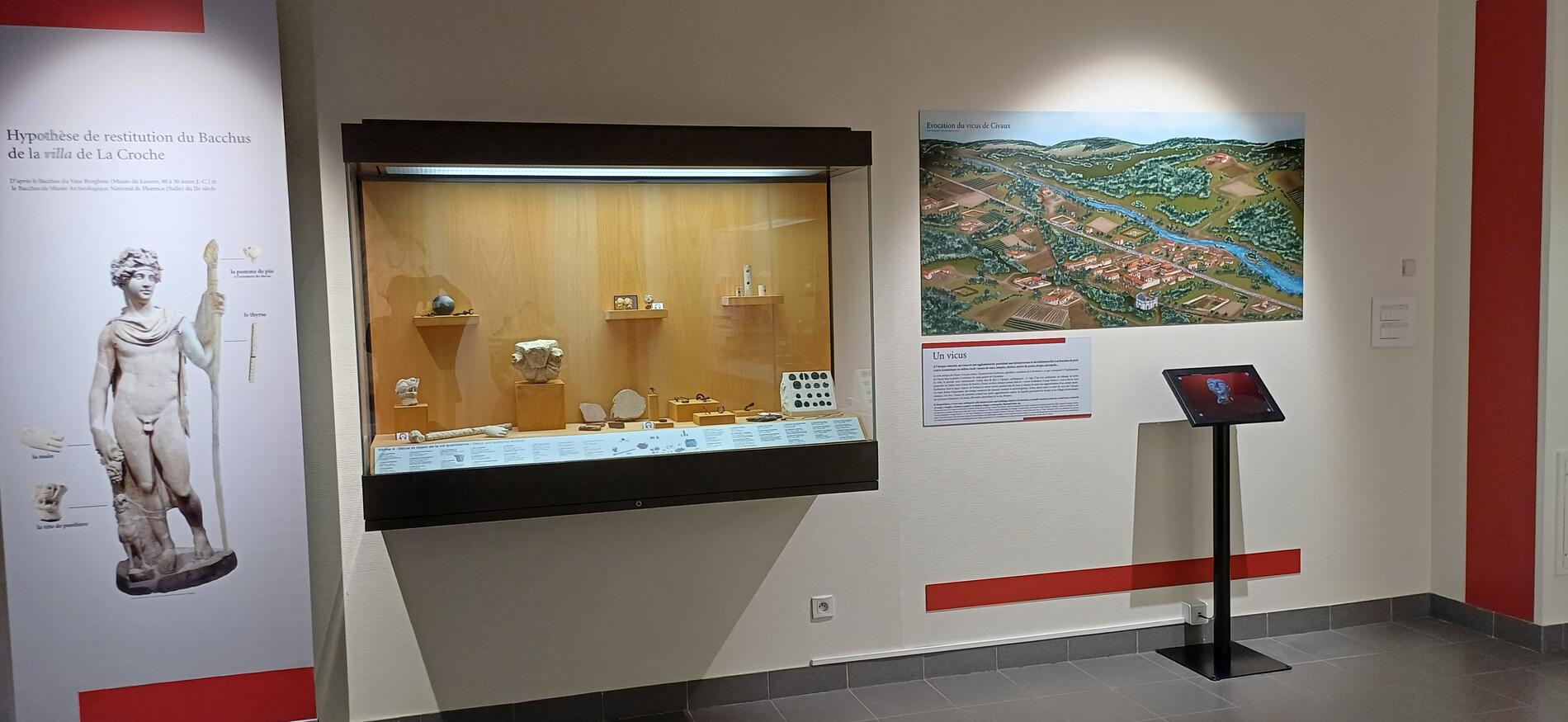 1.musée-civaux salle romaine