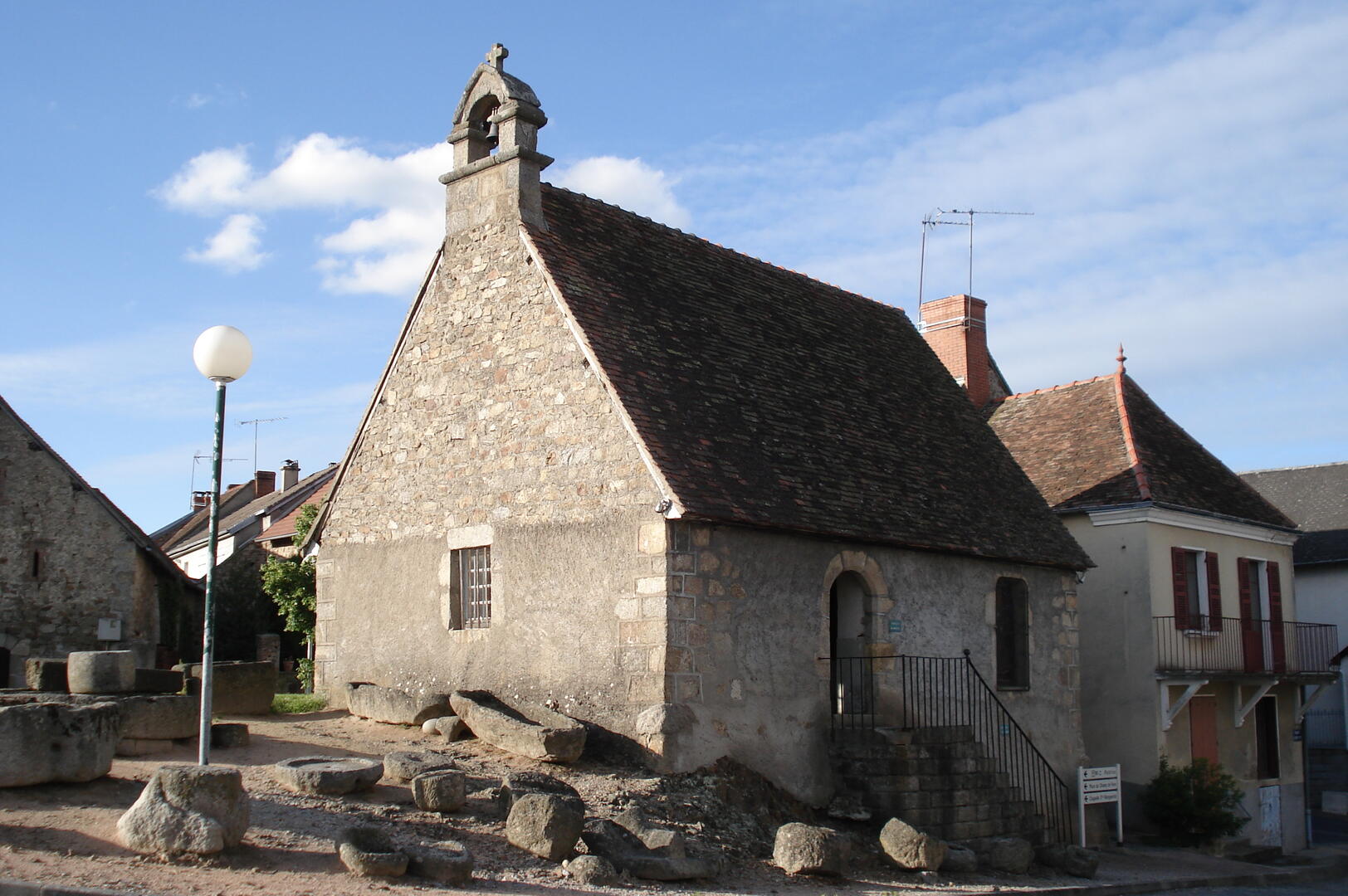 AUZANCES _Chapelle Ste Anne ©Auzances