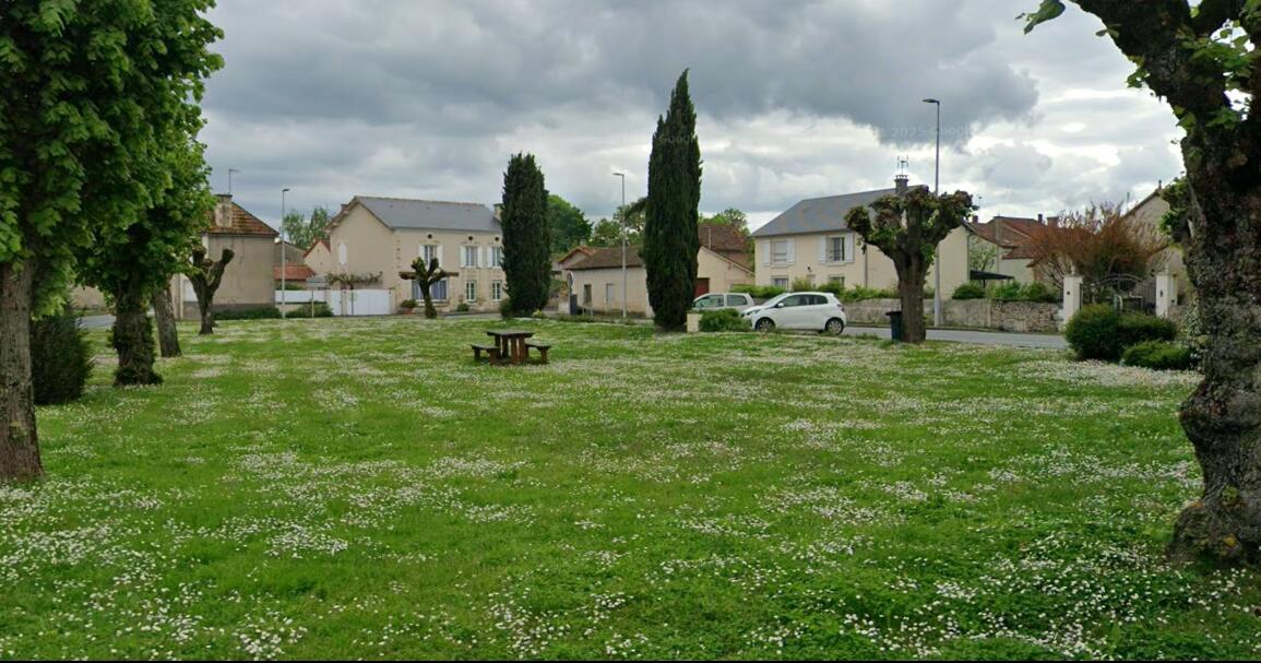 Aire de pique-nique - La Chapelle-Viviers