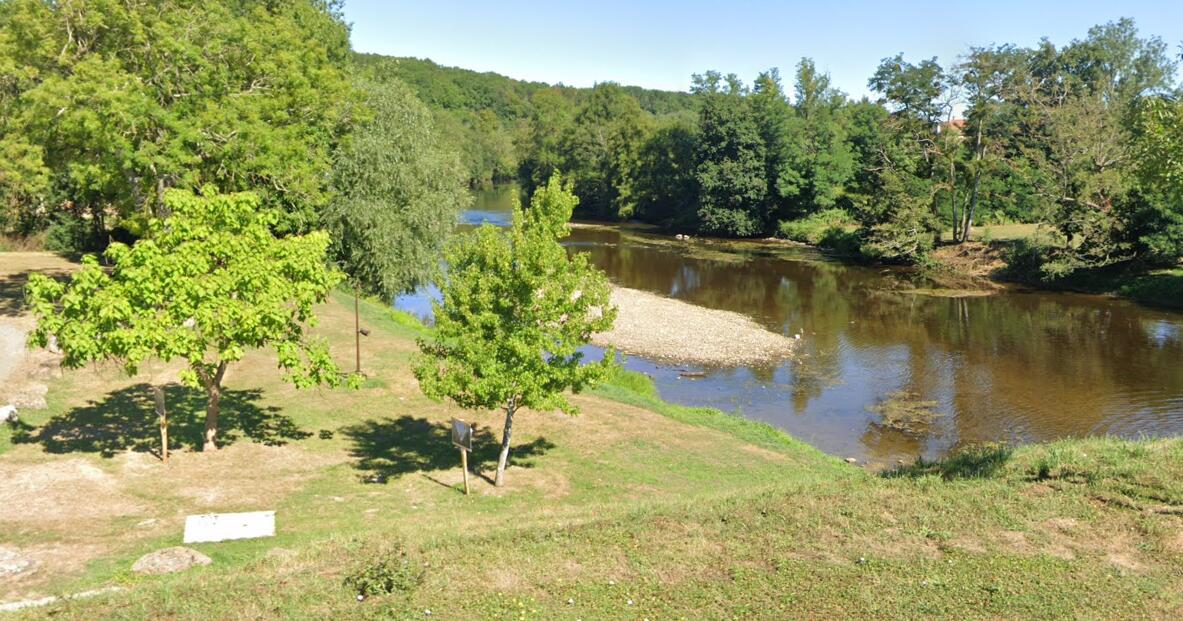 Aire de pique-nique - Saulgé