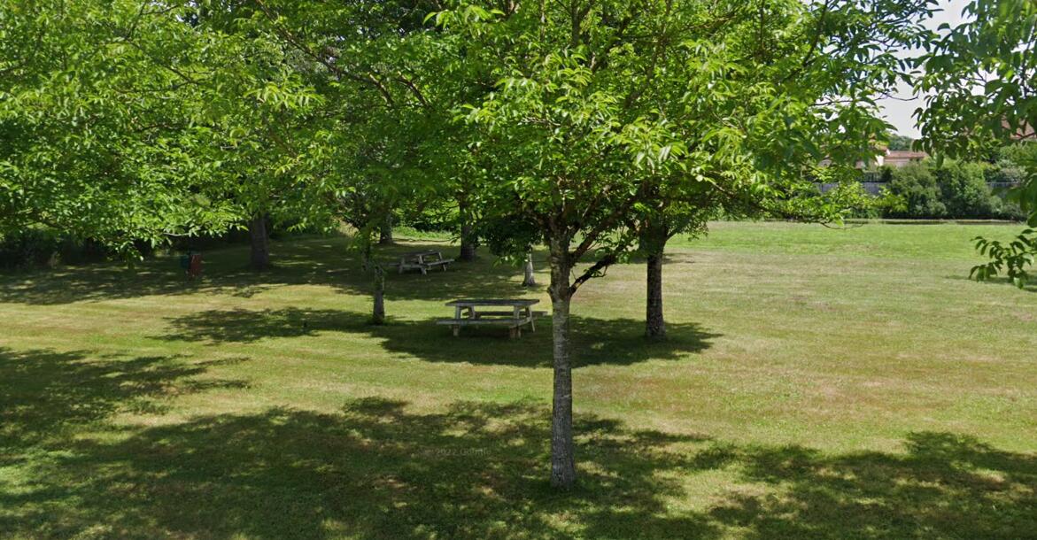 Aire de pique-nique - Pindray