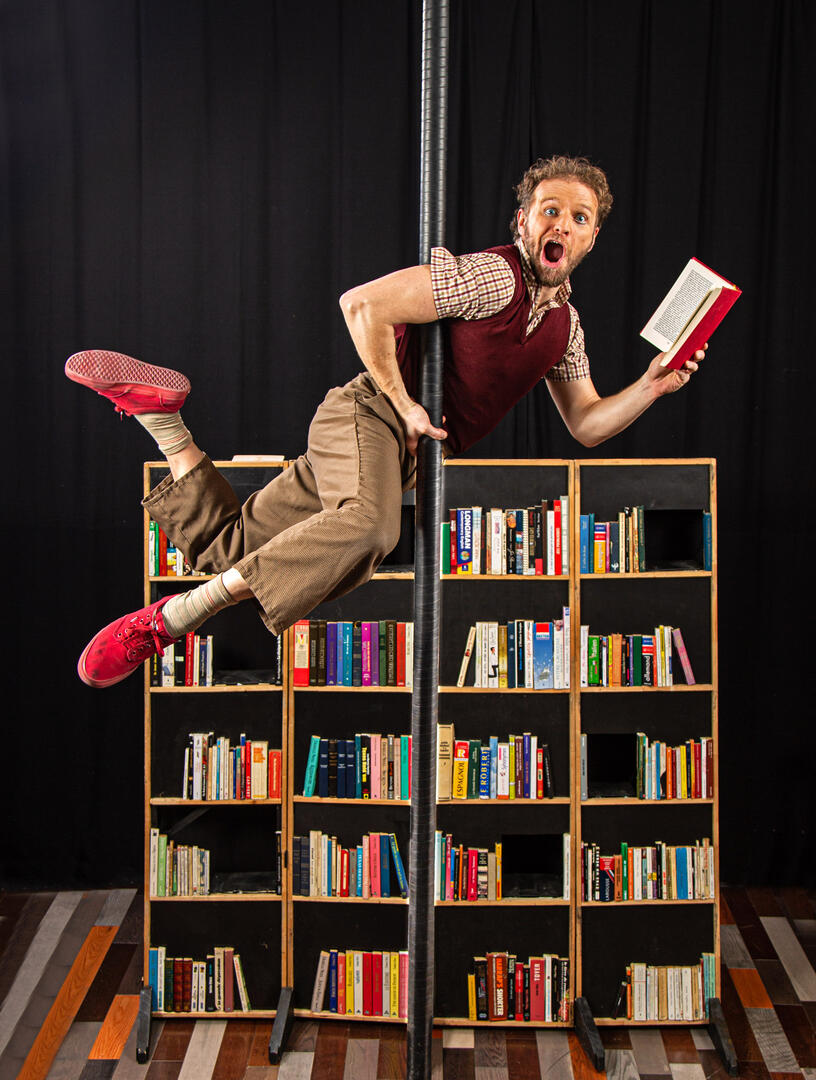 LE BIBLIOTHECAIRE