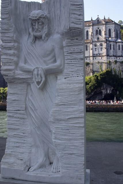 Lourdes Sanctuaire Chemin de croix des malades