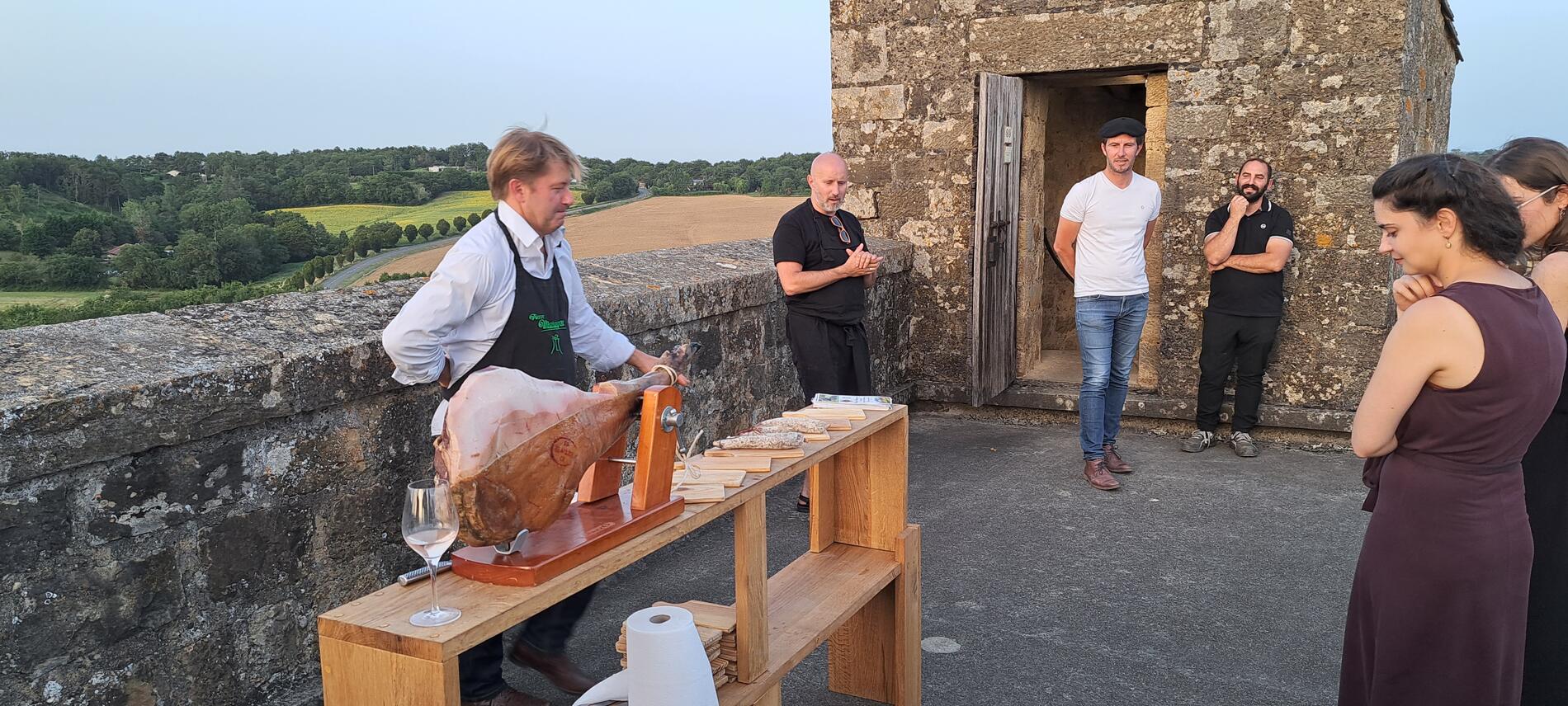 Dégustation au sommet Termes d_Armagnac