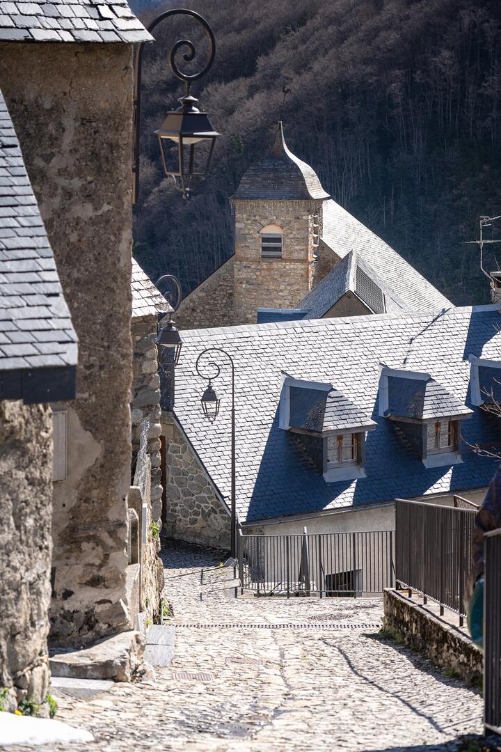 Eget-Village