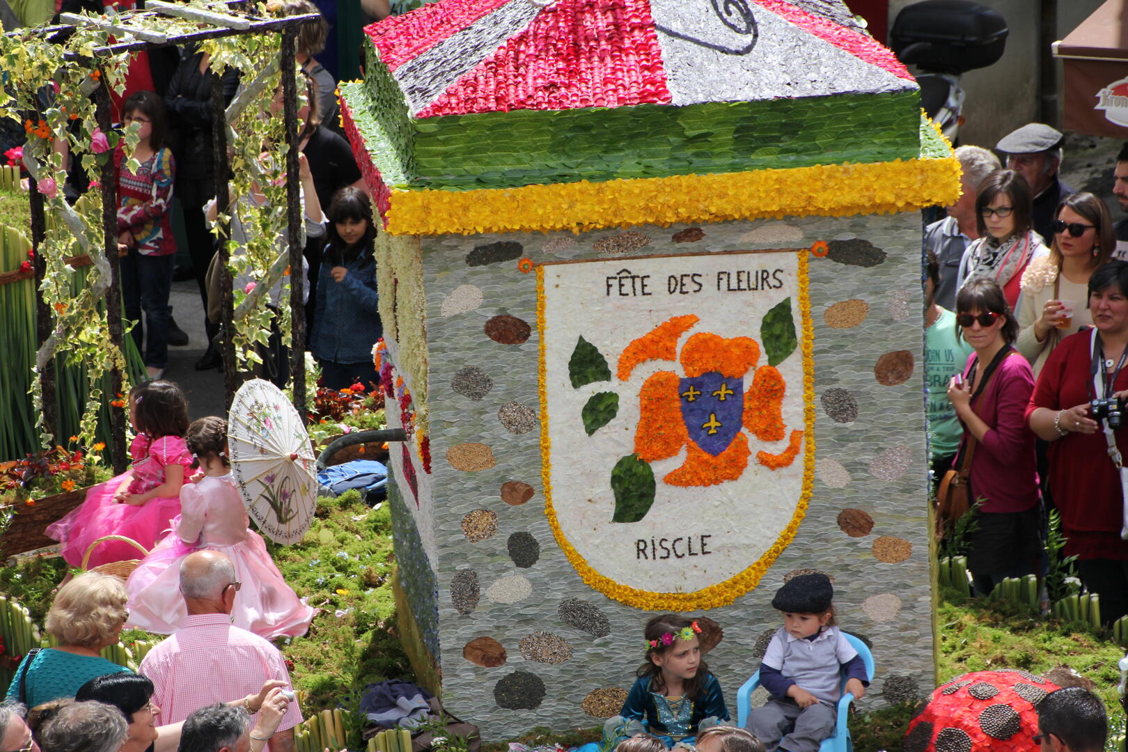 Fete des fleurs Riscle ©Comité des fleurs