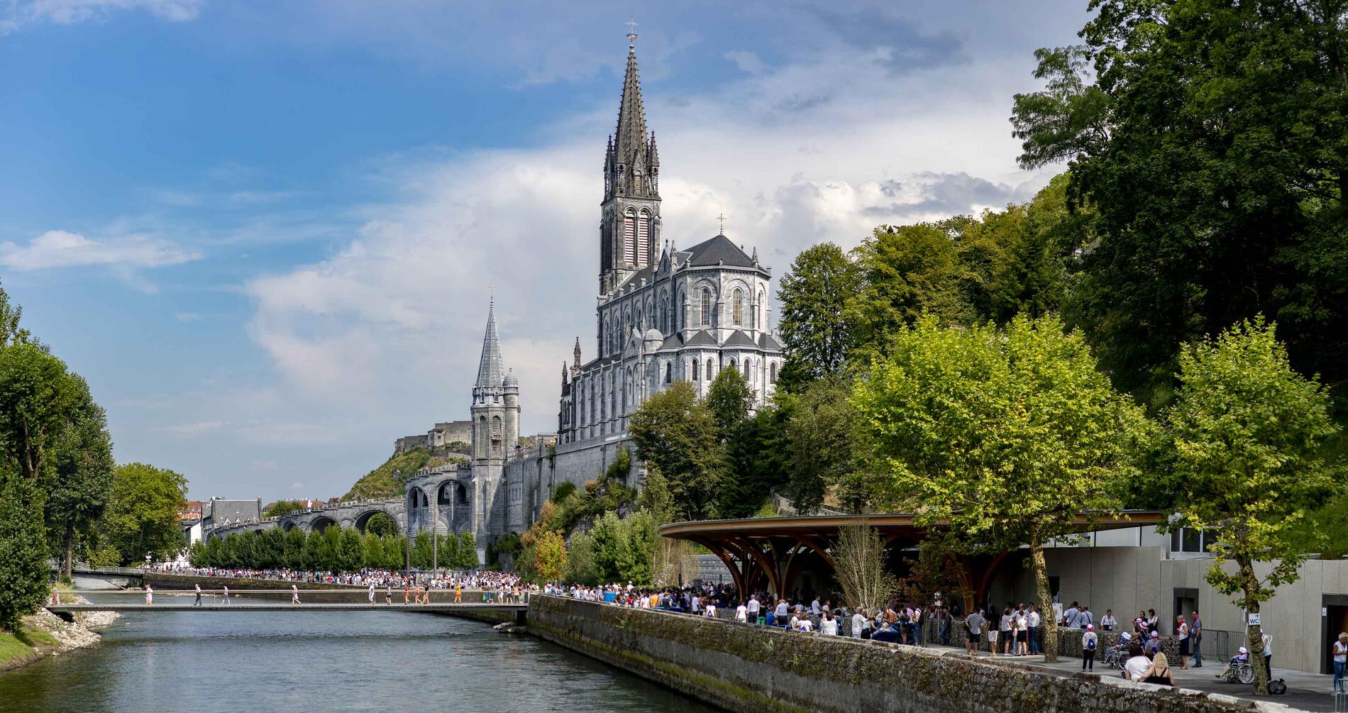 Le Sanctuaire, vue piscine_BD