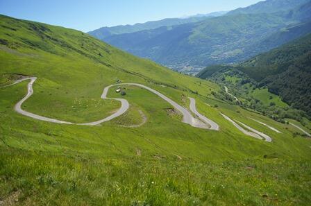 Les lacets du Col du Portet