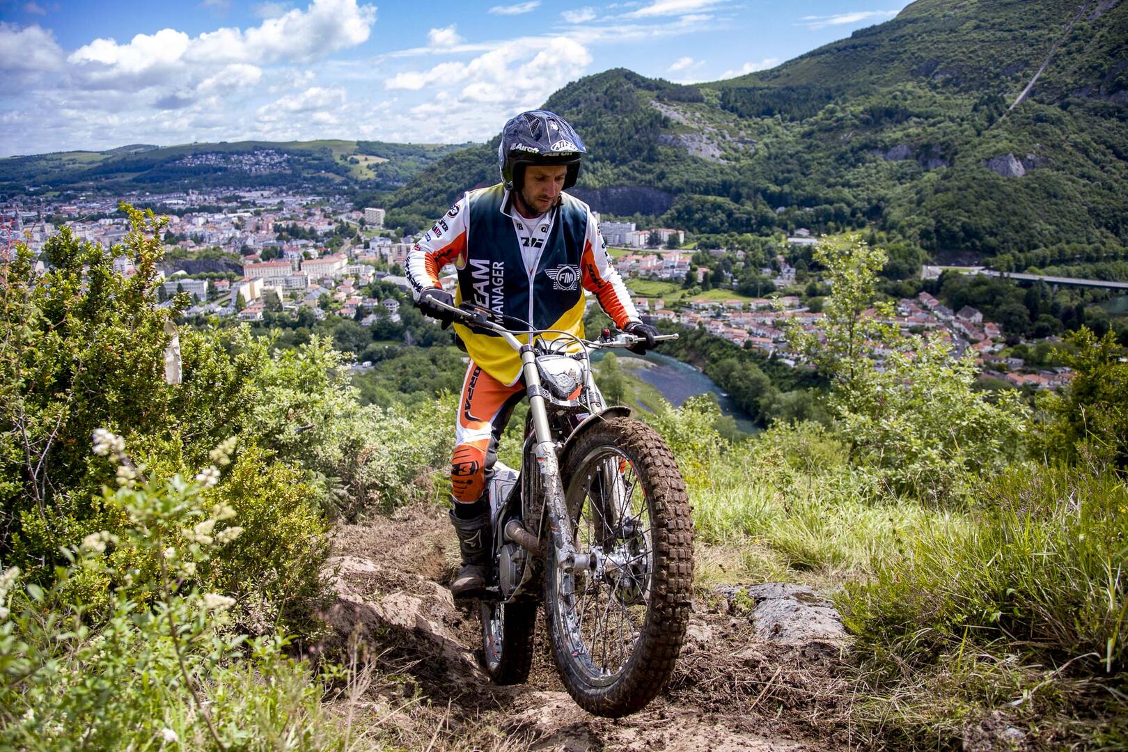 Moto au Béout 1_BD