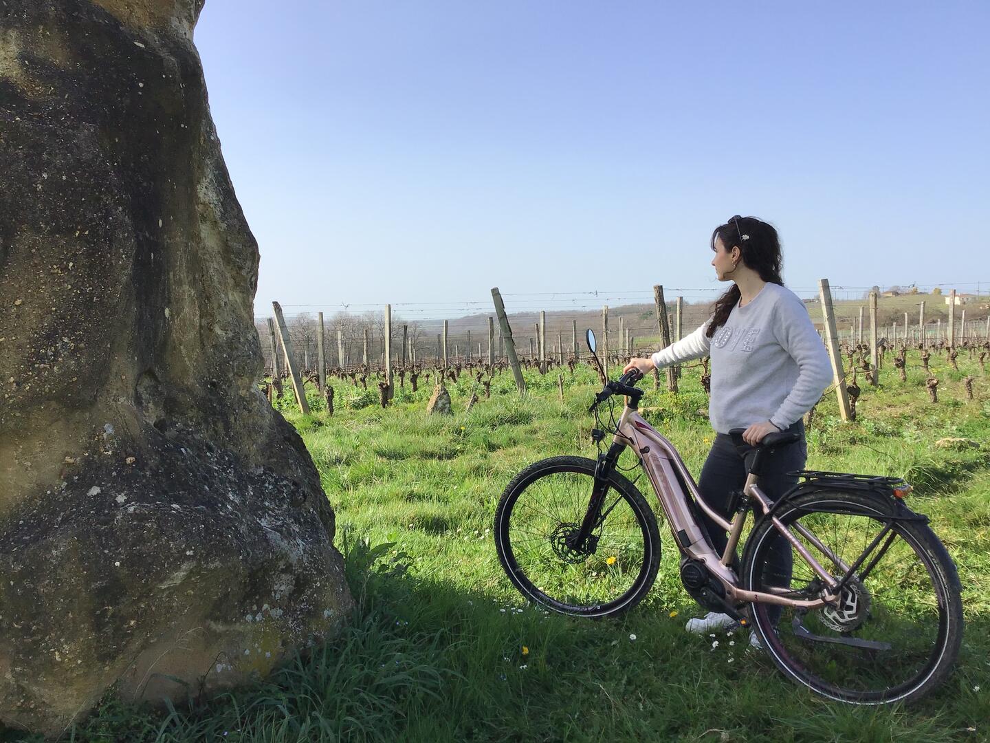 Vélo vigne hiver personnage © CSO