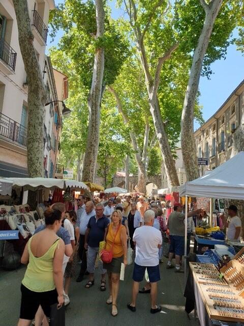 CERET - Marché samedi matin photo Corinne Ricart