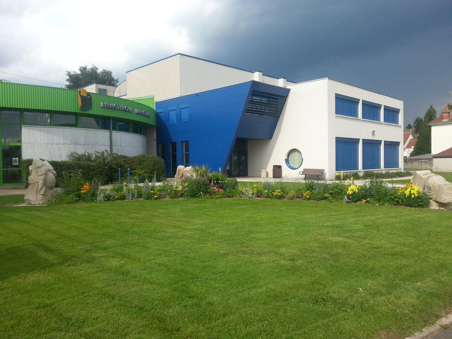 ECLA-exterieur-Ville-de-Saint-Vallier