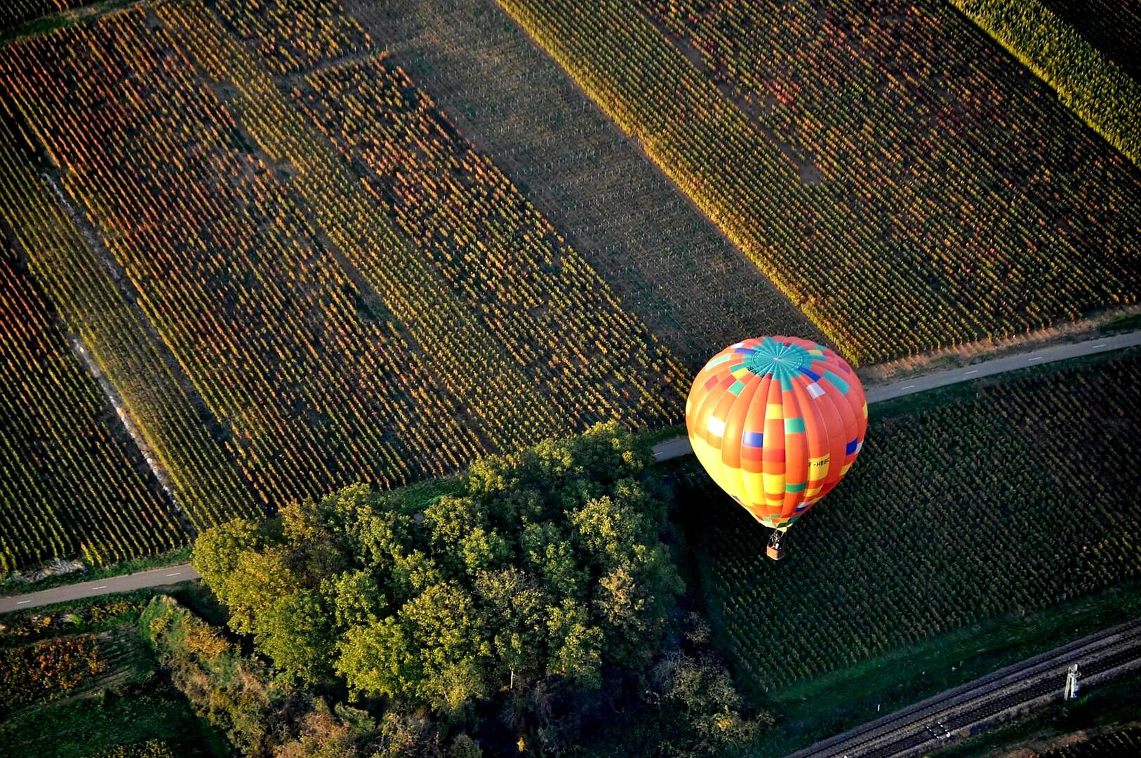 Montgolfière vue du ciel