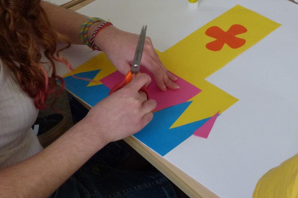 Atelier "Créé ton blason en argile" animé par le musée de la Faïence et de la Céramique - Ile MoulinSart de Fillé_1