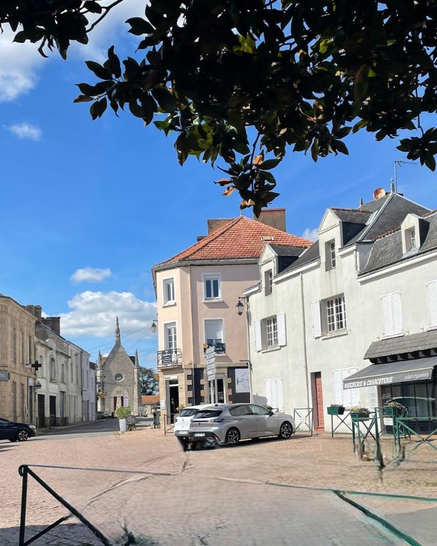 PHOTO-la-croix-ronde-lege
