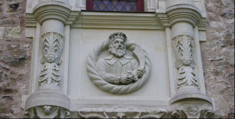 Des parcours famille pour s'amuser "L'étrange palais de la Fée Noménale"